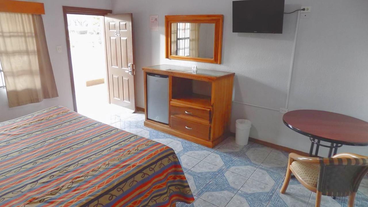 Hotel Del Camino Ciudad Cuauhtemoc  Екстер'єр фото