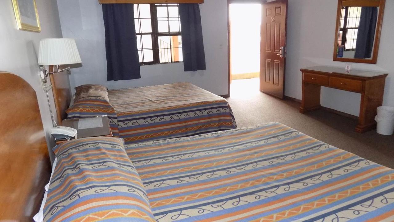 Hotel Del Camino Ciudad Cuauhtemoc  Екстер'єр фото