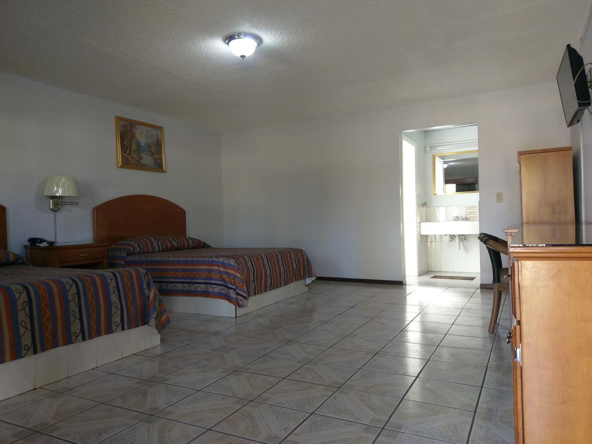 Hotel Del Camino Ciudad Cuauhtemoc  Екстер'єр фото